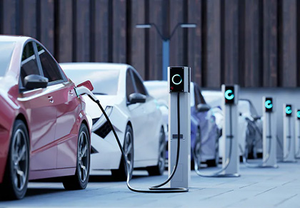 Pros and cons of investing in an electric car